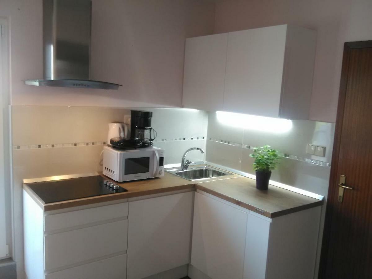 Apartment Yelena Rose West Zadar Exterior photo